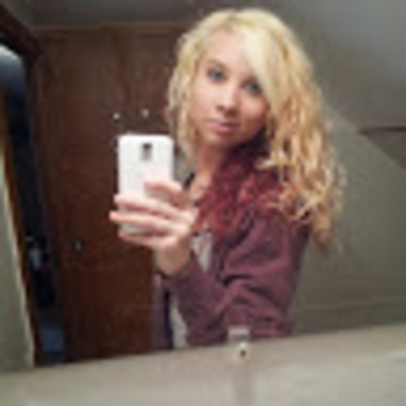 Meet your Posher, Anne - Picture 1 of 1